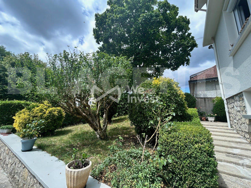 Maison - 164 m² - 8 pièces