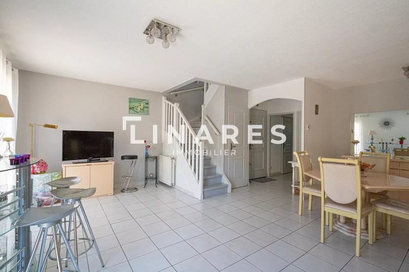 Maison - 110 m² - 4 pièces