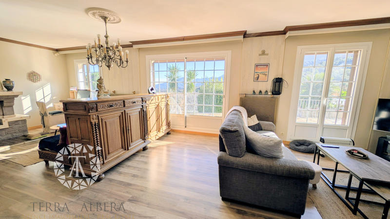 Villa - 158 m² - 6 pièces