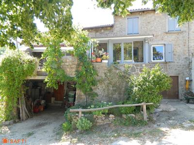 Maison - 88 m² - 3 pièces