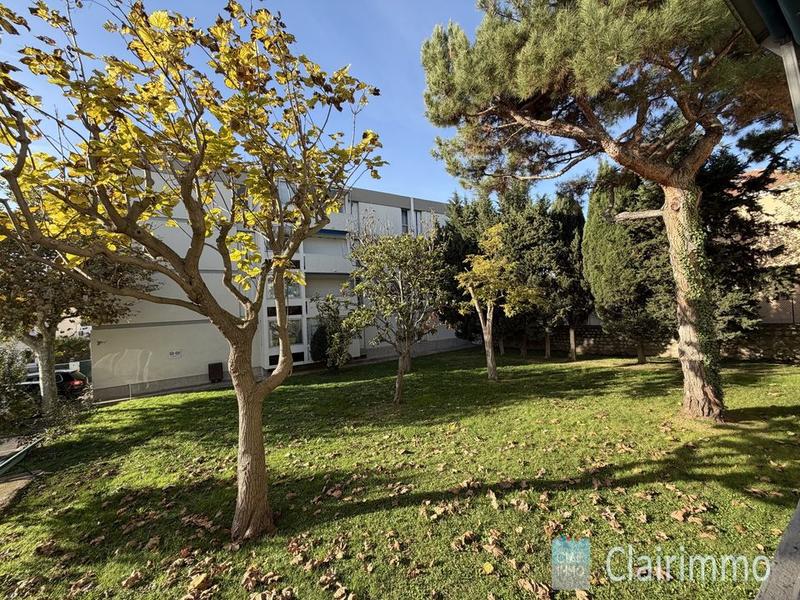 Appartement - 65 m² - 4 pièces