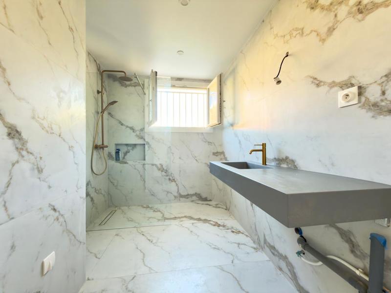 Appartement - 80 m² - 4 pièces