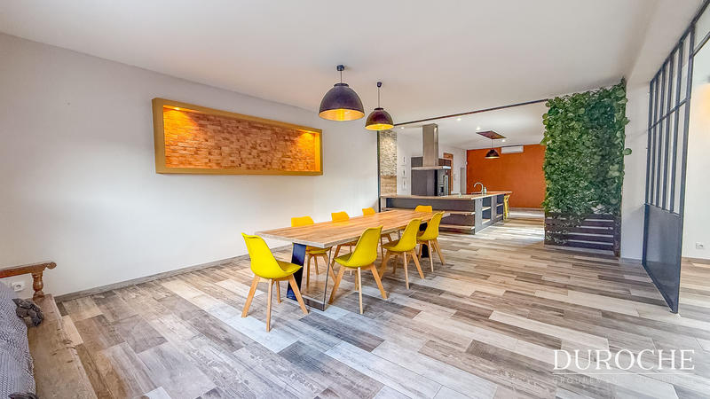 Villa - 210 m² - 5 pièces