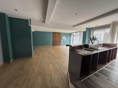 Local commercial - 225 m²