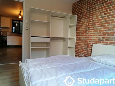 Chambre - 11 m² - 1 pièce