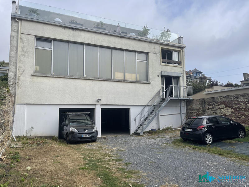 Parking / Garage - 12 m²