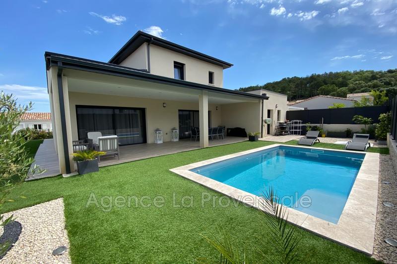 Maison contemporaine - 135 m² - 4 pièces