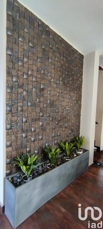 Maison - 308 m² - 9 pièces