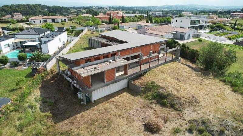 Maison - 196 m² - 5 pièces