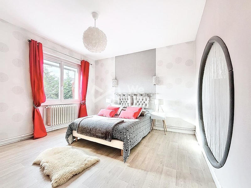 Villa - 198 m² - 7 pièces