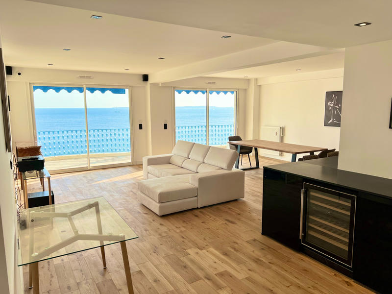 Appartement - 180 m² - 6 pièces