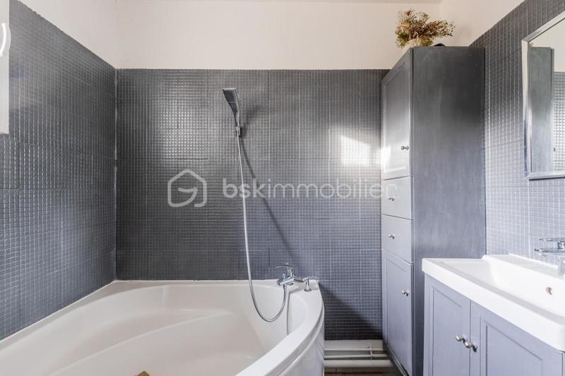 Maison de village - 80 m² - 4 pièces