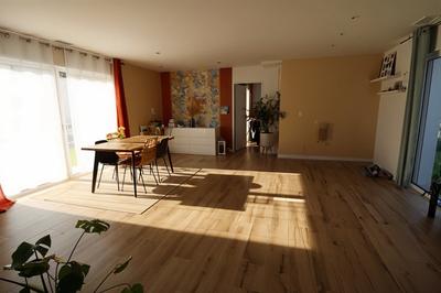 Maison - 109 m² - 5 pièces