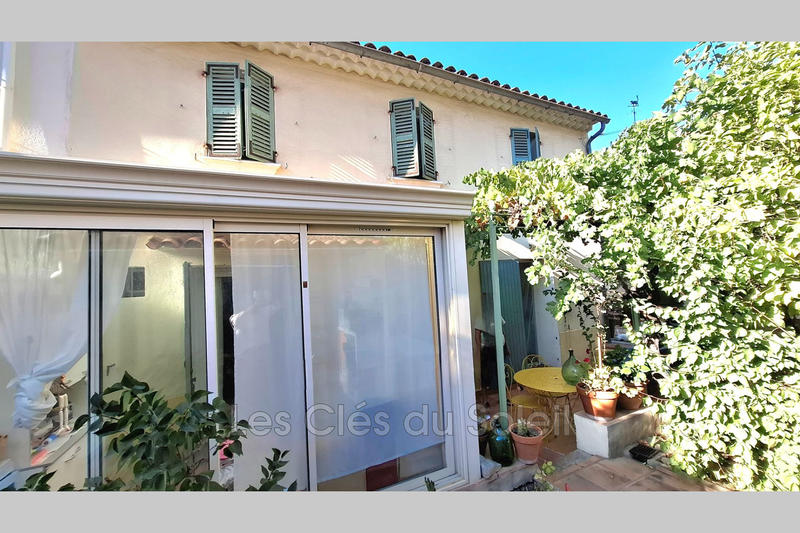 Maison de ville - 100 m² - 5 pièces