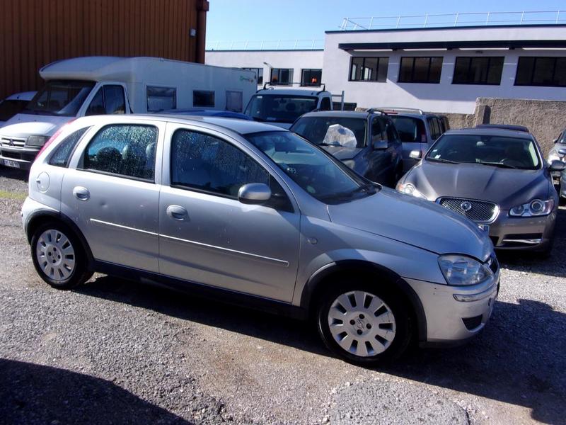 Opel Corsa III 1,4 i Twinport Cosmo 90cv