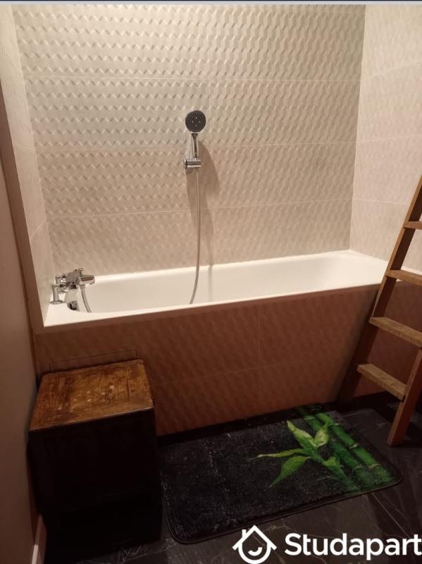 Chambre - 15 m² - 1 pièce