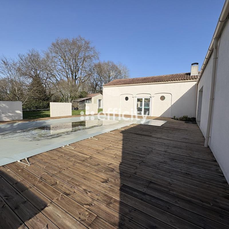 Maison - 167 m² - 6 pièces