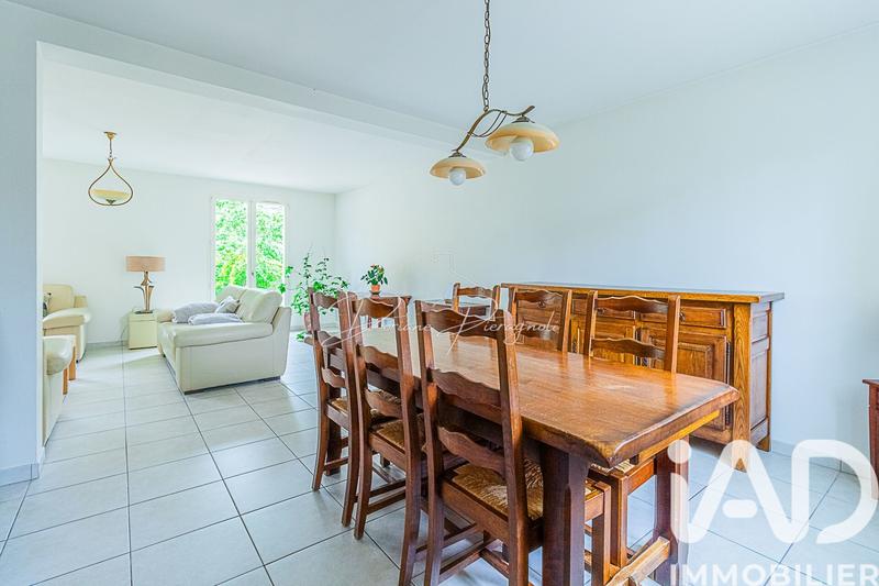Maison - 185 m² - 10 pièces
