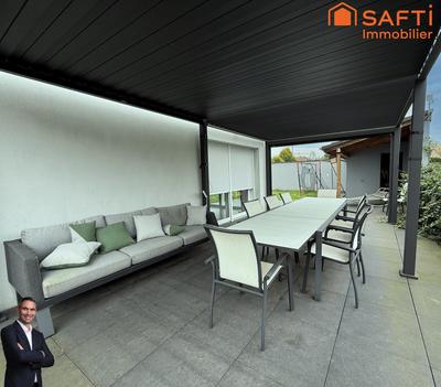 Maison - 236 m² - 5 pièces