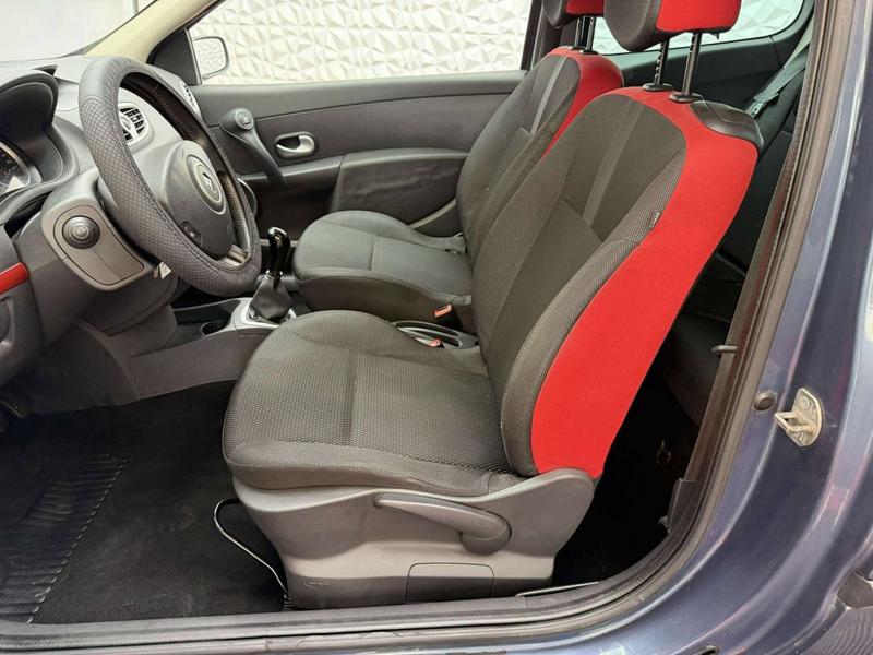 Renault Clio III 1.2i 101cv Rip Curl