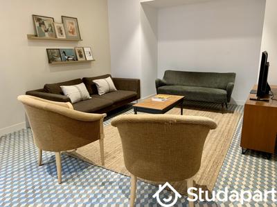 Chambre - 17 m² - 1 pièce