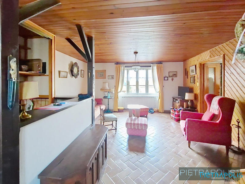 Maison - 194 m² - 7 pièces