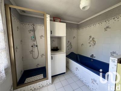 Maison - 186 m² - 8 pièces