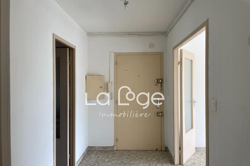 Appartement - 93 m² - 4 pièces