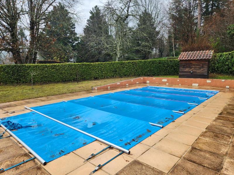 Maison traditionnelle - 188 m² - 8 pièces