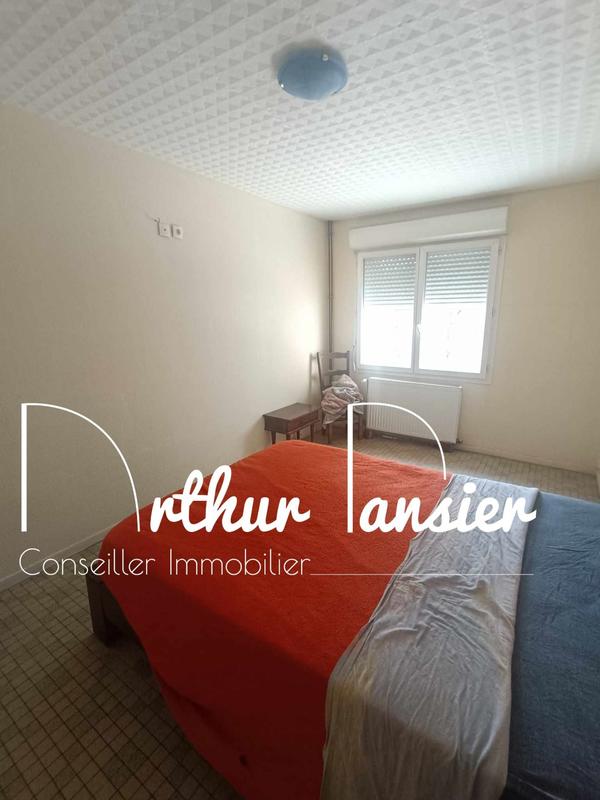 Maison - 340 m² - 8 pièces