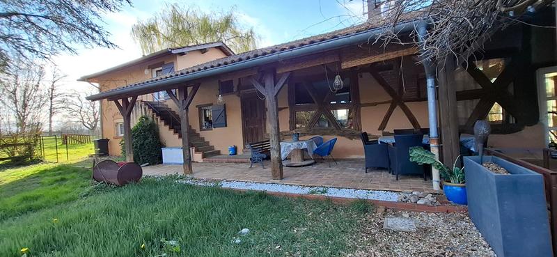 Maison - 270 m² - 7 pièces