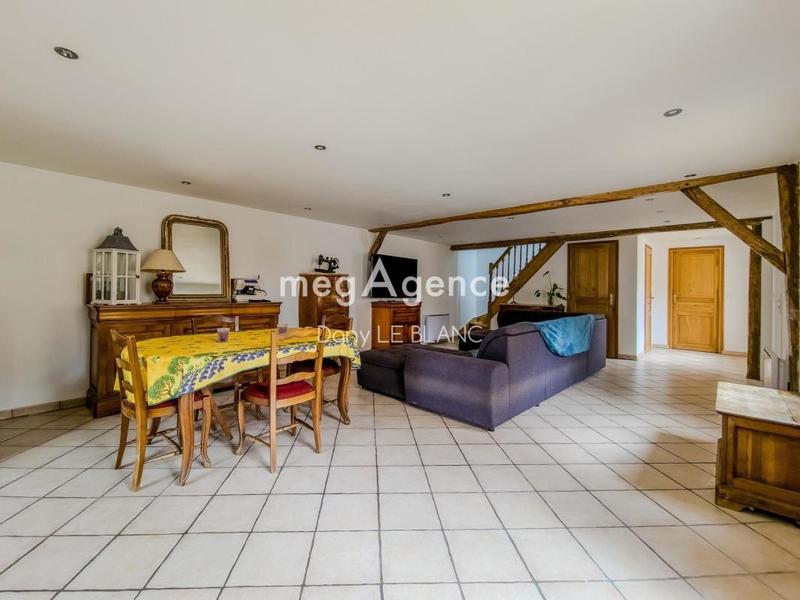 Maison - 123 m² - 4 pièces