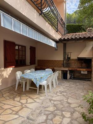 Maison - 205 m² - 7 pièces