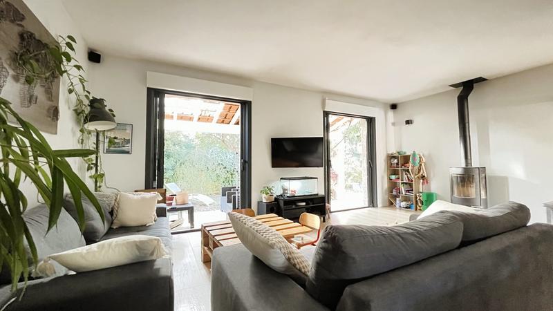 Maison traditionnelle - 111 m² - 4 pièces