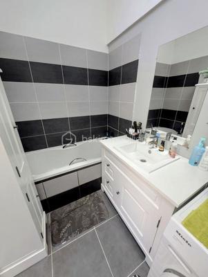 Maison - 111 m² - 4 pièces