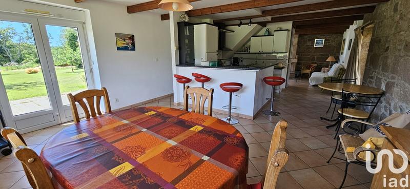 Maison - 280 m² - 5 pièces