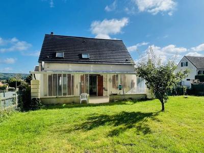 Maison traditionnelle - 103 m² - 5 pièces