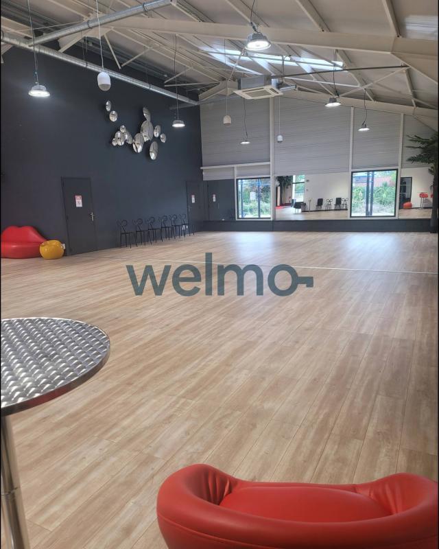 Local commercial - 612 m² - 10 pièces