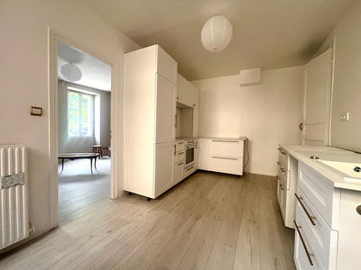 Maison - 89 m² - 5 pièces