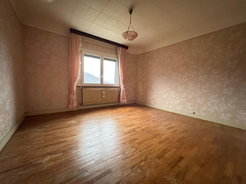 Maison - 177 m² - 7 pièces