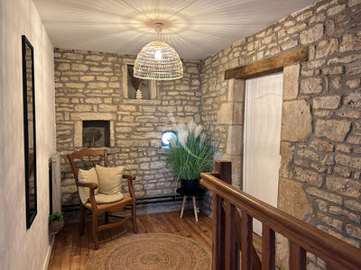 Maison - 242 m² - 5 pièces