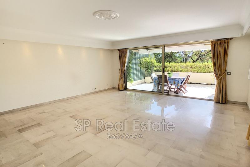 Appartement - 90 m² - 3 pièces