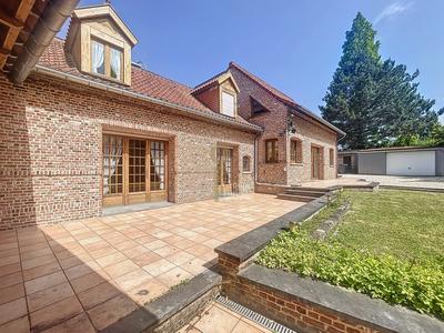 Maison - 188 m² - 6 pièces