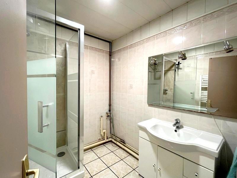 Appartement - 92 m² - 4 pièces