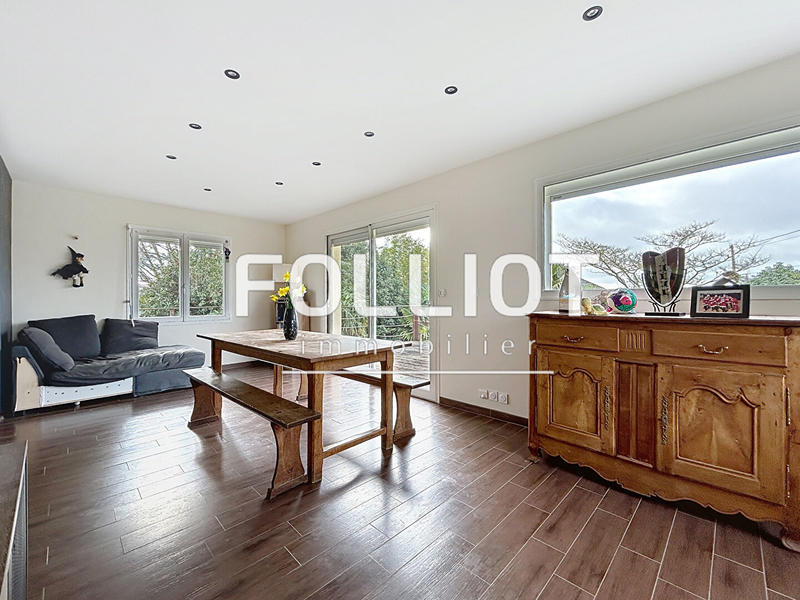 Maison - 130 m² - 7 pièces