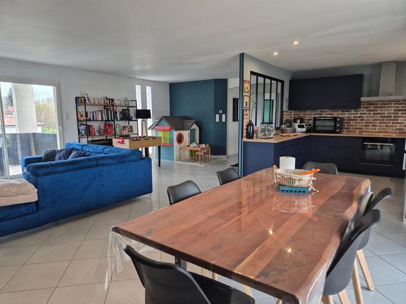 Maison - 170 m² - 6 pièces