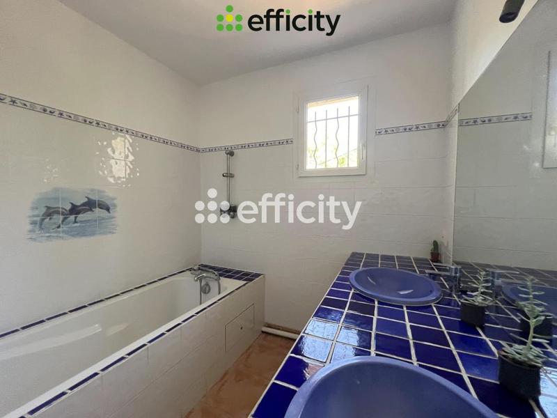 Maison - 217 m² - 9 pièces