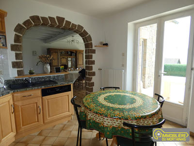 Maison - 142 m² - 6 pièces