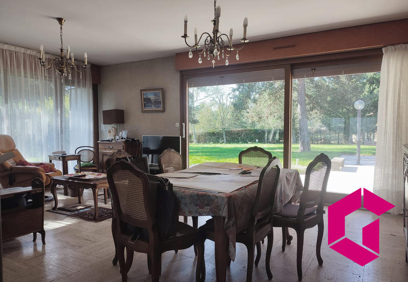 Villa - 250 m² - 11 pièces