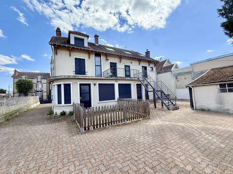 Appartement - 97 m² - 4 pièces